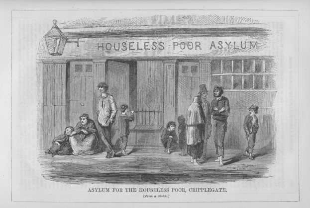 Schwarzes und weißes Zeichnung von Menschen, die vor einem Gebäude mit der Aufschrift "Asyl für Obdachlose, Cripplegate" stehen, mit beleuchteten Türen und Fenstern.
