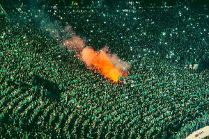 POL-DN: Brandschaden auf Fußballplatz - Polizei sucht Unterstützung