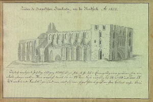 Ein detailliertes Skizze einer ruinierten Kirche in Deutschland, einschließlich architektonischer Elemente wie Fenster und Säulen, mit einer Papierüberschrift, die Text enthält und von Grün umgeben ist.