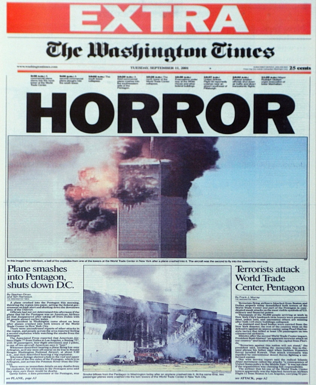 Ein Nachrichtenartikel mit Bildern von Gebäuden, Feuer, Rauch und Himmel mit begleitendem Text.