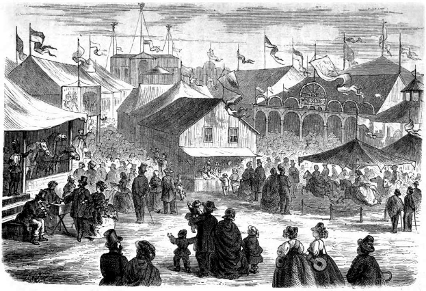 Ein Schwarz-Weiß-Zeichnung eines lebhaften viktorianischen Karnevals in London, England, mit einer Menge Menschen, Zelten, Gebäuden, Flaggen und Masten unter einem Himmel.