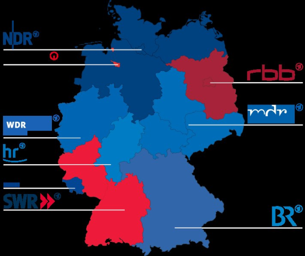 Eine Deutschlandkarte mit Bundesländern in Rot und Blau, die die Ergebnisse der Wahl 2016 anzeigen, einschließlich der Namen der Kandidaten und Details zum Wahltermin.